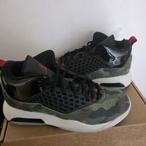 Jordan Maxin 200 'Camo' 11.5m